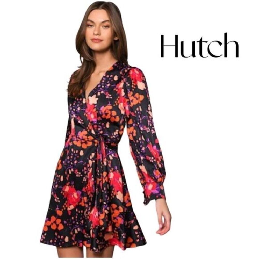 NEW HUTCH Sophie Wrap Dress in Black Multi Splash Floral Size Small
